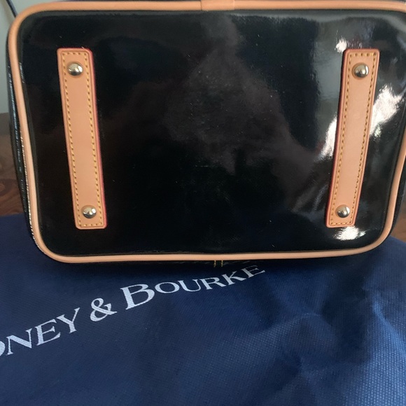 NWT Dooney & Bourke black patent leather bucket drawstring bag. - Picture 3 of 7